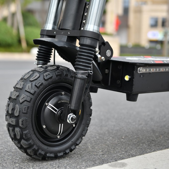 Terénna elektrická kolobežka AERIUM H5600 čierna