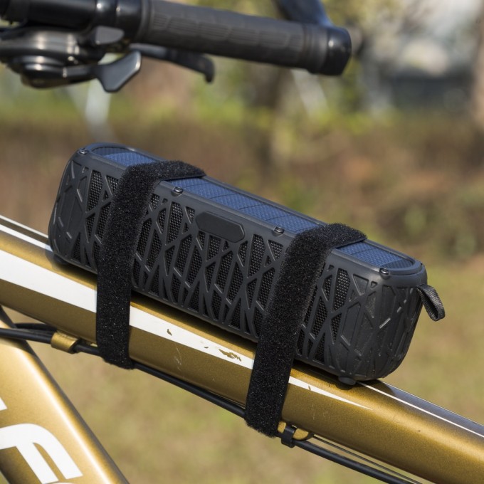 Prenosný bluetooth reproduktor s powerbankou AERIUM S5000 Solar Outdoor