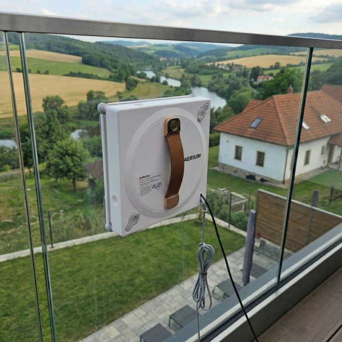 Robotický vysávač na okná AERIUM Dewis SQ572 Robotický vysávač na okná AERIUM Dewis SQ572